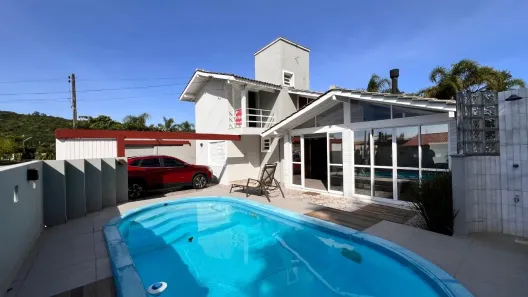 Casa com 3 Quartos à venda, 120m² no Daniela, Florianópolis
