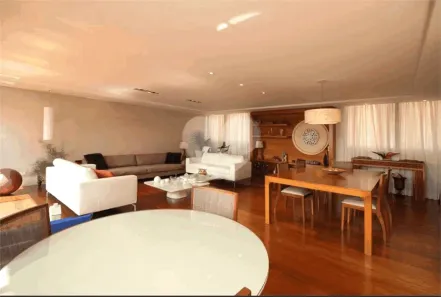 Apartamento com 3 Quartos à venda, 250m² no Moema, São Paulo