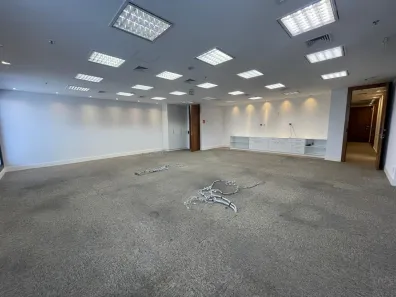 Ponto Comercial para alugar, 254m² no Itaim Bibi, São Paulo