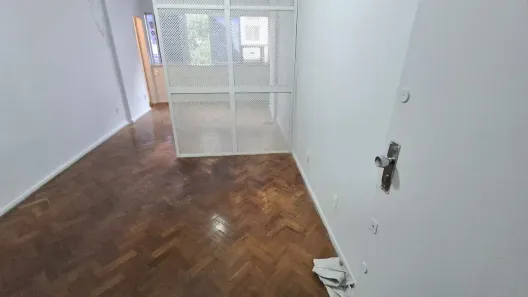Kitnet com 1 Quarto à venda, 25m² no Copacabana, Rio de Janeiro