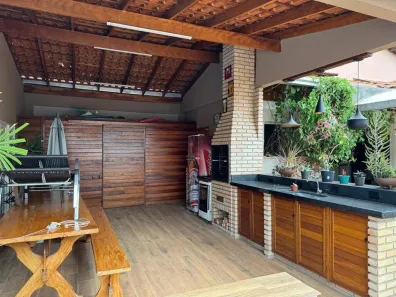 Casa com 3 Quartos para alugar, 284m² no Jardim Shangri-la A, Londrina