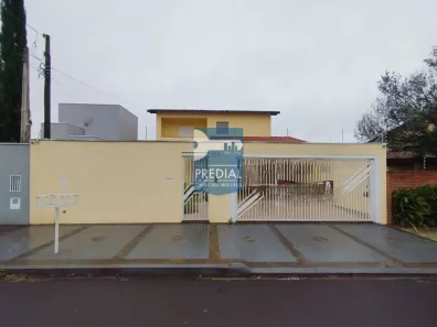 Casa com 3 Quartos para alugar, 244m² no Parque Santa Marta, São Carlos