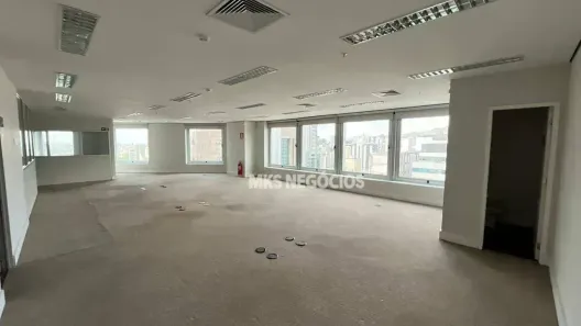 Sala Comercial para alugar, 250m² no Lourdes, Belo Horizonte