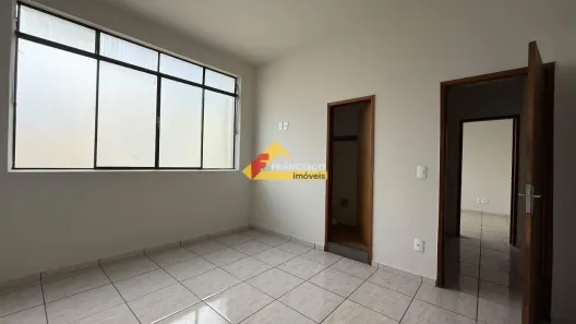 Apartamento com 2 Quartos para alugar, 72m² no Centro, Divinópolis