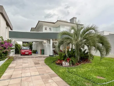 Sobrado com 4 Quartos à venda, 250m² no Atlântida-Sul, Osório