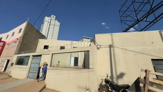 Prédio Comercial com 15 Quartos para alugar, 550m² no Quilombo, Cuiabá