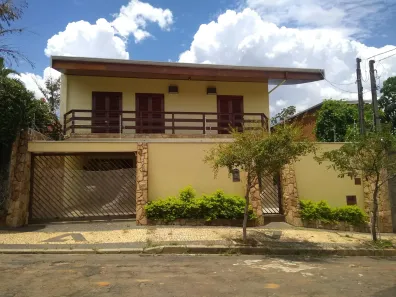 Sobrado com 4 Quartos à venda, 330m² no Chácara Machadinho II, Americana