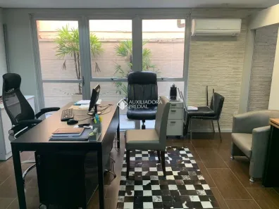 Sala Comercial à venda, 64m² no Passo da Areia, Porto Alegre