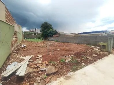 Lote/Terreno à venda, 584m² no Centro, Sertãozinho