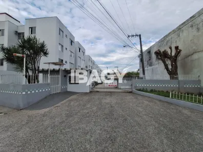Apartamento com 2 Quartos para alugar, 56m² no Praia Comprida, São José
