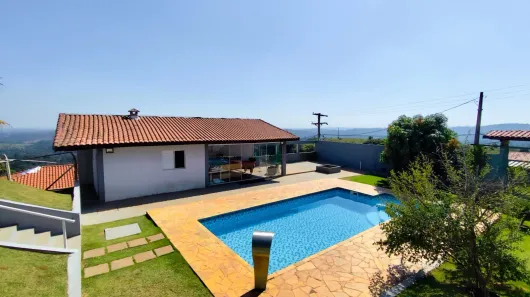 Fazenda/Sítio com 4 Quartos à venda, 1000m² no Chácaras Berro D'Água, Itu