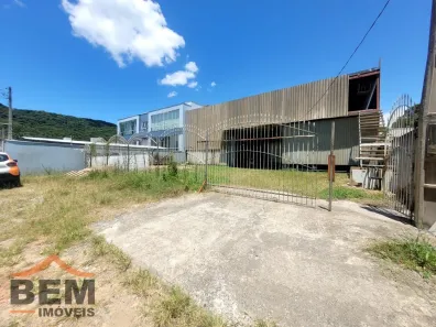Galpão/Depósito/Armazém para alugar, 210m² no Ressacada, Itajaí