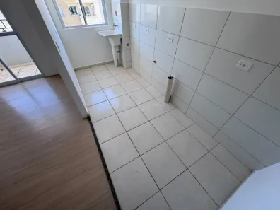 Apartamento com 2 Quartos para alugar, 49m² no Chácaras Aeroporto, Maringá