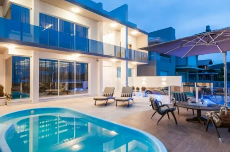 Casa com 5 Quartos à venda, 320m² no Centro, Garopaba