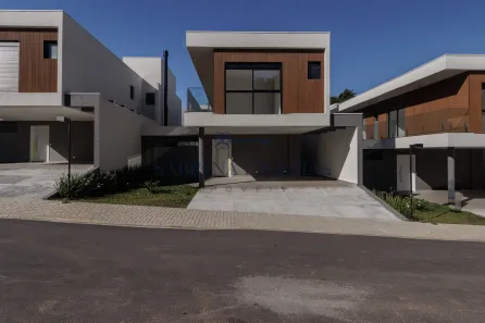 Casa de Condomínio com 4 Quartos à venda, 262m² no Santo Inácio, Curitiba