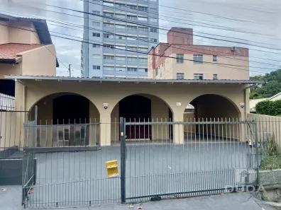 Casa com 3 Quartos para alugar, 120m² no Trindade, Florianópolis