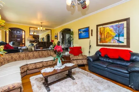 Casa com 7 Quartos à venda, 720m² no Partenon, Porto Alegre