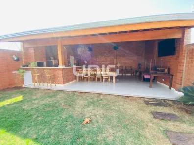 Casa com 3 Quartos à venda, 160m² no Santa Terezinha, Piracicaba