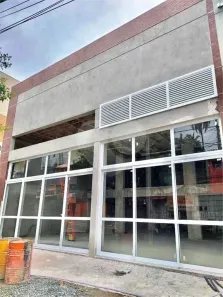 Galpão/Depósito/Armazém à venda, 300m² no Tremembé, São Paulo