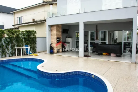 Sobrado com 4 Quartos à venda, 180m² no Gaivota (Praia), Itanhaém