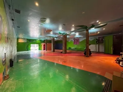 Imóvel Comercial para alugar, 810m² no Vila Mathias, Santos