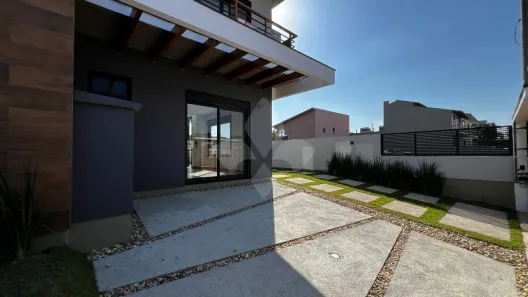 Sobrado com 3 Quartos à venda, 118m² no Pinguirito, Garopaba