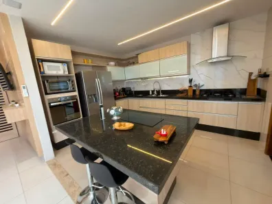 Apartamento com 3 Quartos para alugar, 222m² no Duque de Caxias, Cuiabá