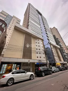 Sala Comercial à venda, 90m² no Meia Praia, Itapema