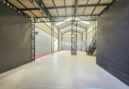 Galpão/Depósito/Armazém para alugar, 270m² no Morada de Laranjeiras, Serra