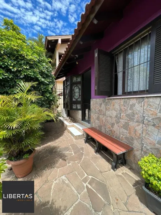 Casas para venda com Piscina, 3 quartos e 151 m² em Centro - Canoas, RS - Viva Real