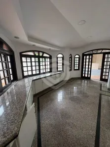 Imóvel Comercial com 4 Quartos à venda, 382m² no Jardim América, Bauru