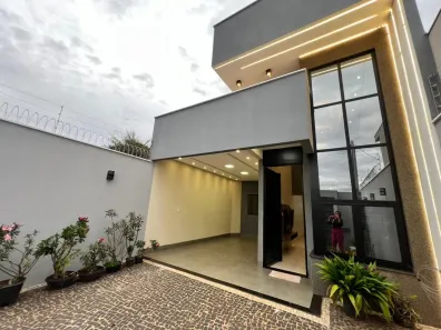 Casa com 3 Quartos à venda, 130m² no Santo Agostinho, Rio Verde