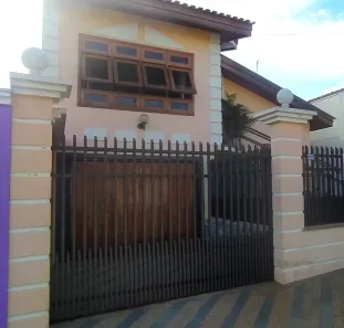 Casa com 4 Quartos à venda, 250m² no Jardim Itália, Itapetininga