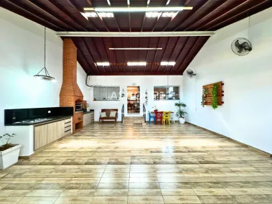 Casa com 3 Quartos para alugar, 136m² no Vila Rezende, Piracicaba