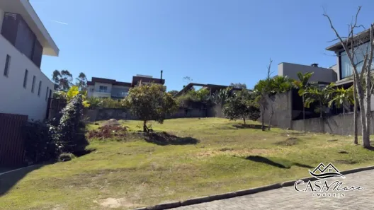 Lote/Terreno à venda, 762m² no Cacupé, Florianópolis