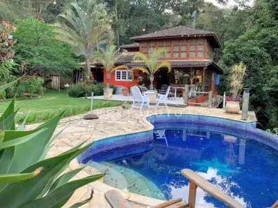 Casa de Condomínio com 4 Quartos à venda, 297m² no Itaipava, Petrópolis
