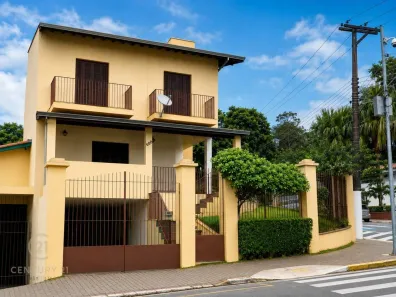 Casa com 3 Quartos à venda, 223m² no Centro, Guararema