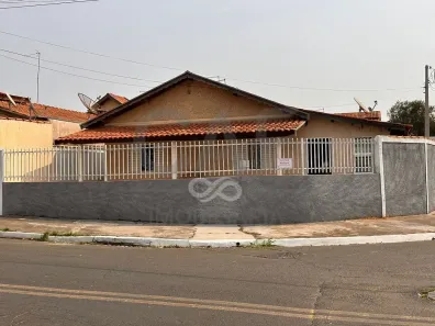 Casa com 3 Quartos à venda, 158m² no Jardim Flamboyant, Holambra