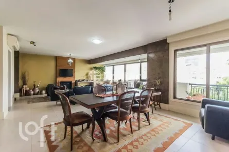 Apartamento com 3 Quartos à venda, 162m² no Moinhos de Vento, Porto Alegre