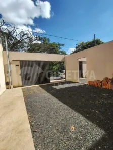 Casa com 2 Quartos à venda, 70m² no Maria Rezende, Uberlândia