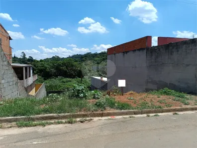 Lote/Terreno à venda, 250m² no Vila Guilhermina, São Roque