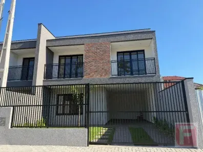 Sobrado com 3 Quartos à venda, 168m² no Centro, Itapoá