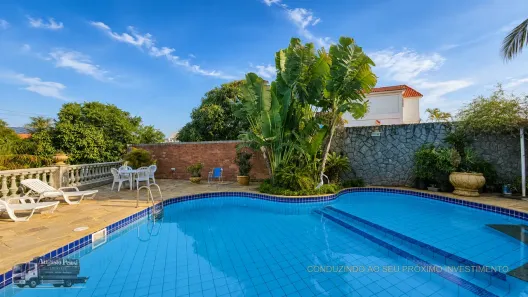 Casa com 5 Quartos à venda, 732m² no Camboinhas, Niterói