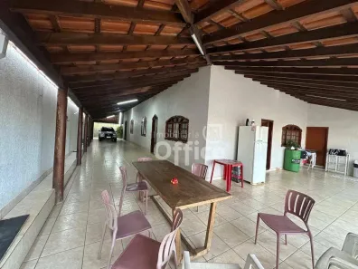 Casa com 4 Quartos à venda, 334m² no Jundiaí, Anápolis