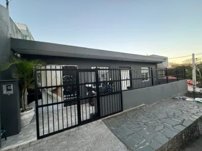Casa com 4 Quartos à venda, 150m² no Coloninha, Florianópolis