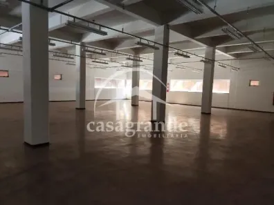 Prédio Comercial para alugar, 4271m² no Brasil, Uberlândia