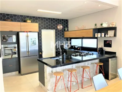 Casa de Condomínio com 3 Quartos à venda, 191m² no Swiss Park, Campinas