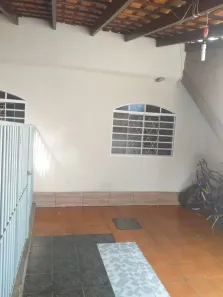 Casa com 3 Quartos à venda, 180m² no Santa Maria, Brasília
