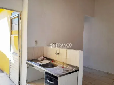 Casa com 3 Quartos à venda, 60m² no Cecap, Taubaté