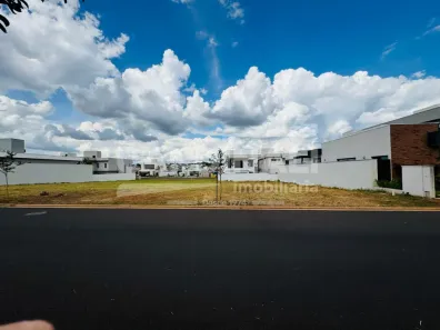 Lote/Terreno à venda, 690m² no Parque Faber Castell I, São Carlos